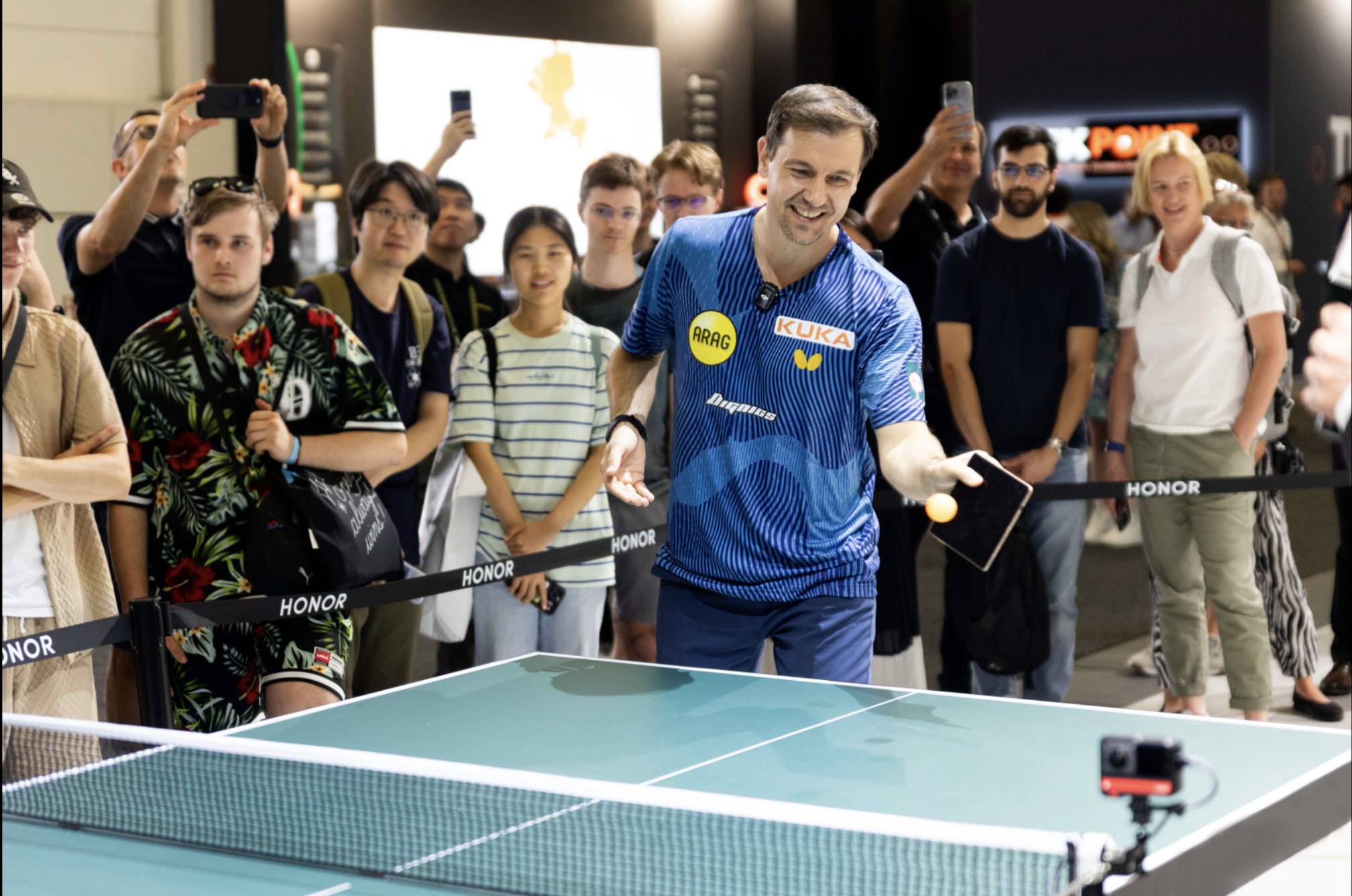 中国乒乓球队绝杀法国乒乓球队，波尔统治全场的简单介绍