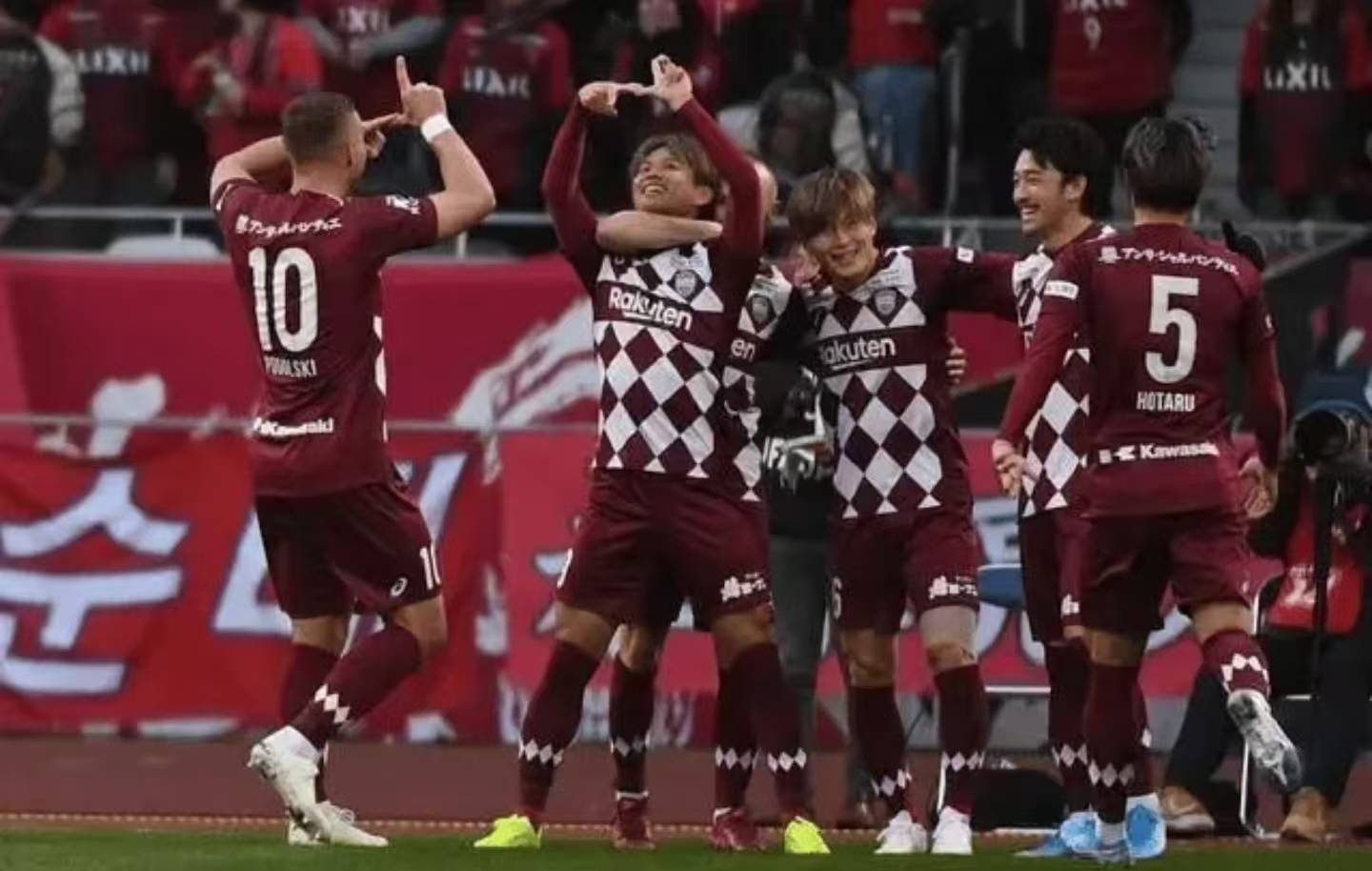 芬兰战队气势如虹，成功冲击欧预赛淘汰圈！的简单介绍