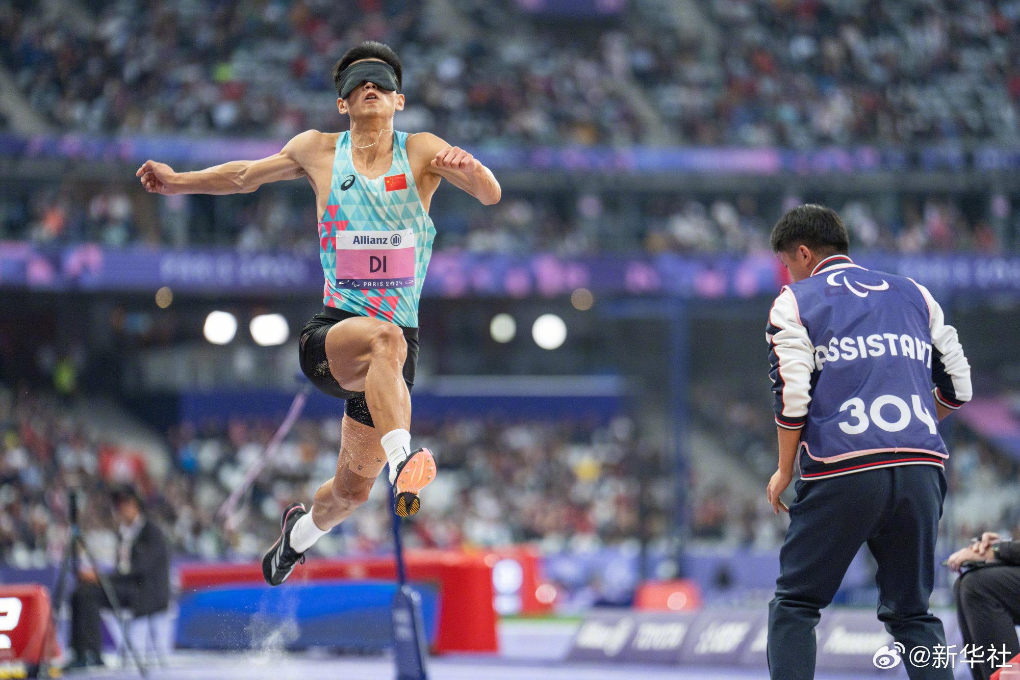 米兰体育官方网站-关于胜券在握！运动员表现稳定夺金大赛的信息