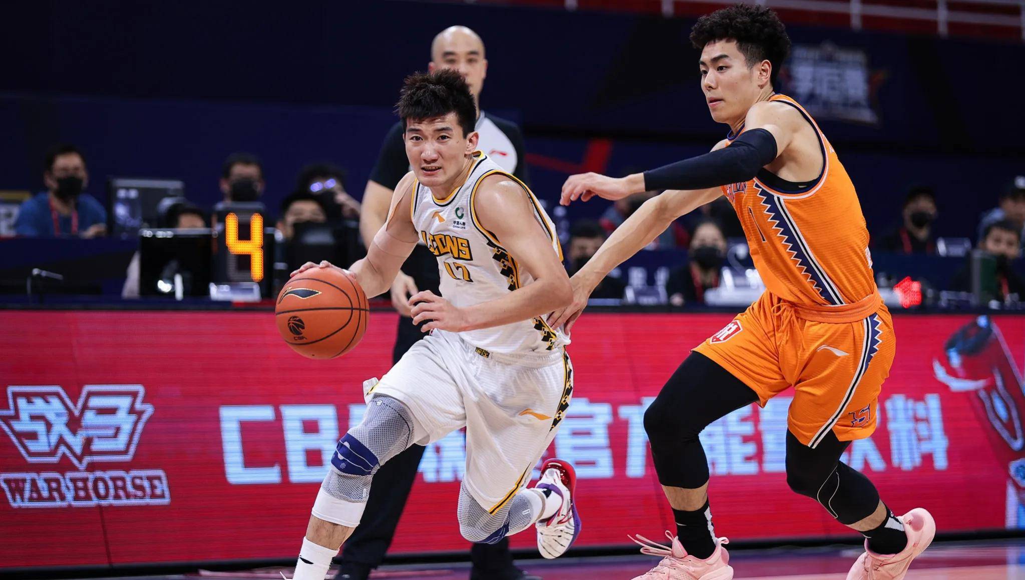 中国米兰体育-浙江队翻盘雄鹿，孙铭徽统治全场的简单介绍