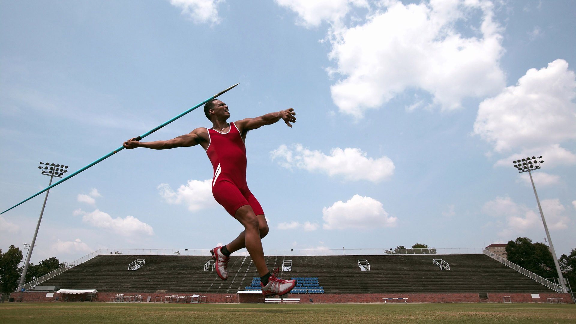 上海队对阵北京队，利拉德完成里程碑
