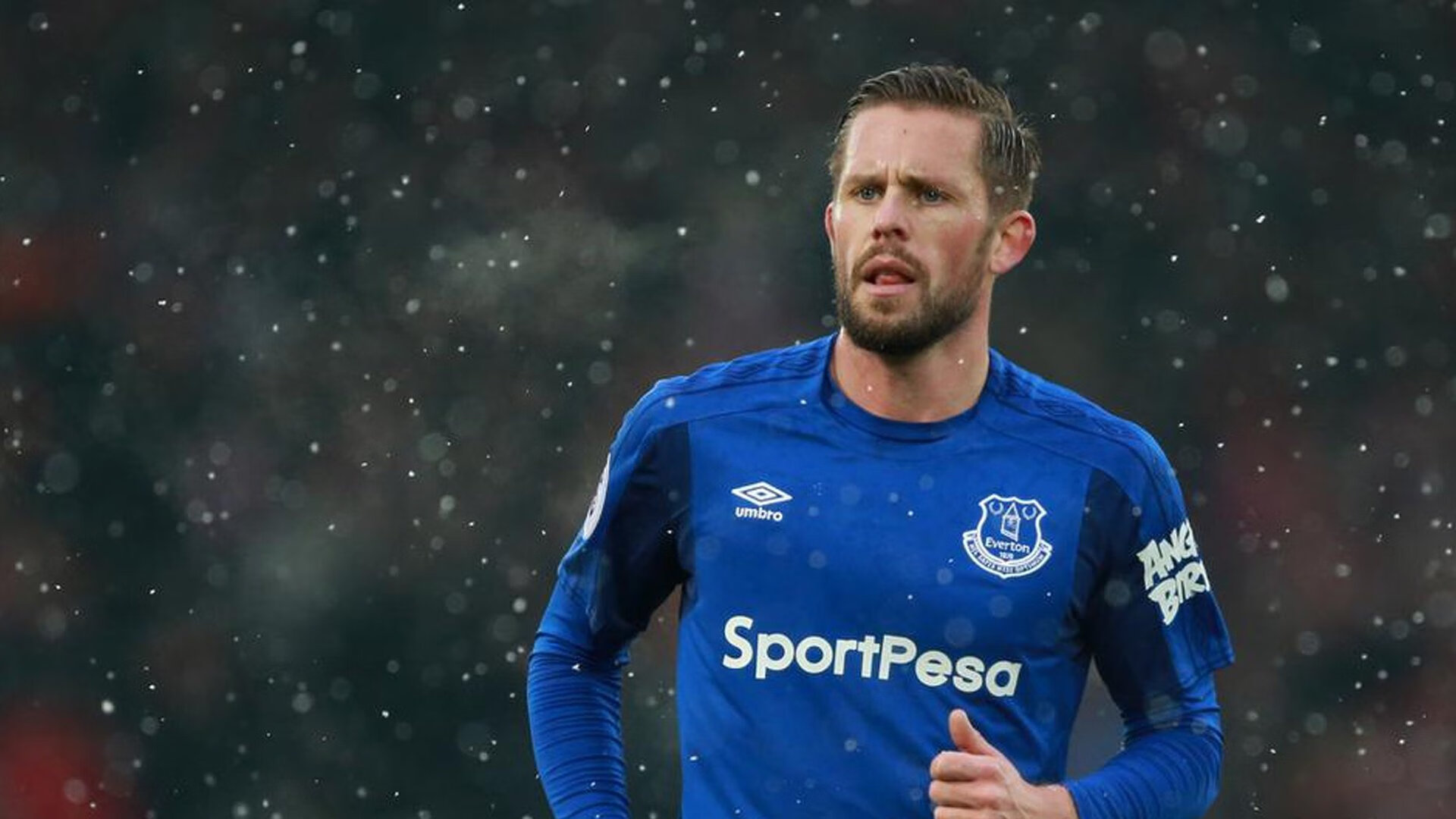 绿茵与赛道之夜，莫德里奇如何以中场智慧点亮F1揭幕战