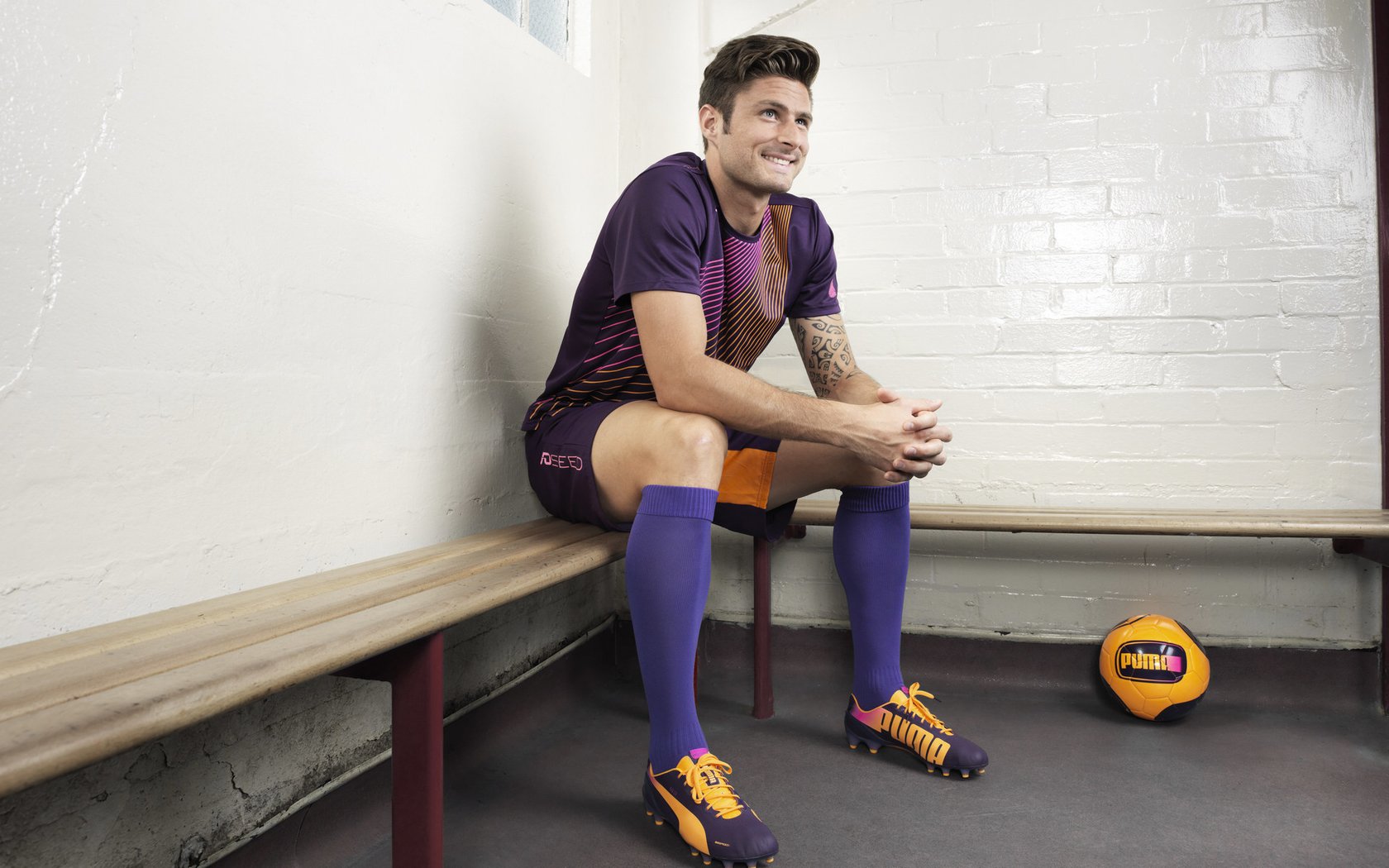 米兰体育app-从碾压到惊艳，亚洲足坛新格局与羽坛女王的交响曲